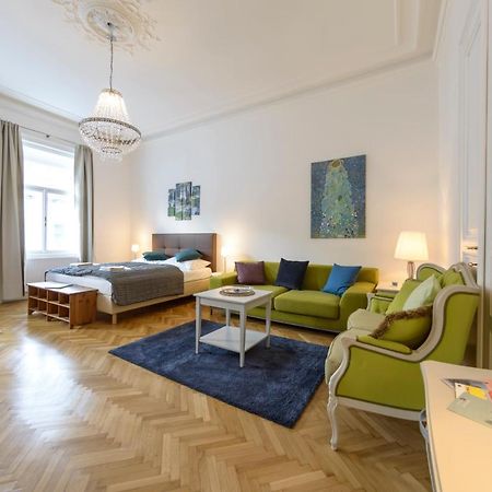 Senator Suite Stephansplatz By Ichbucheat Vienna Exterior photo