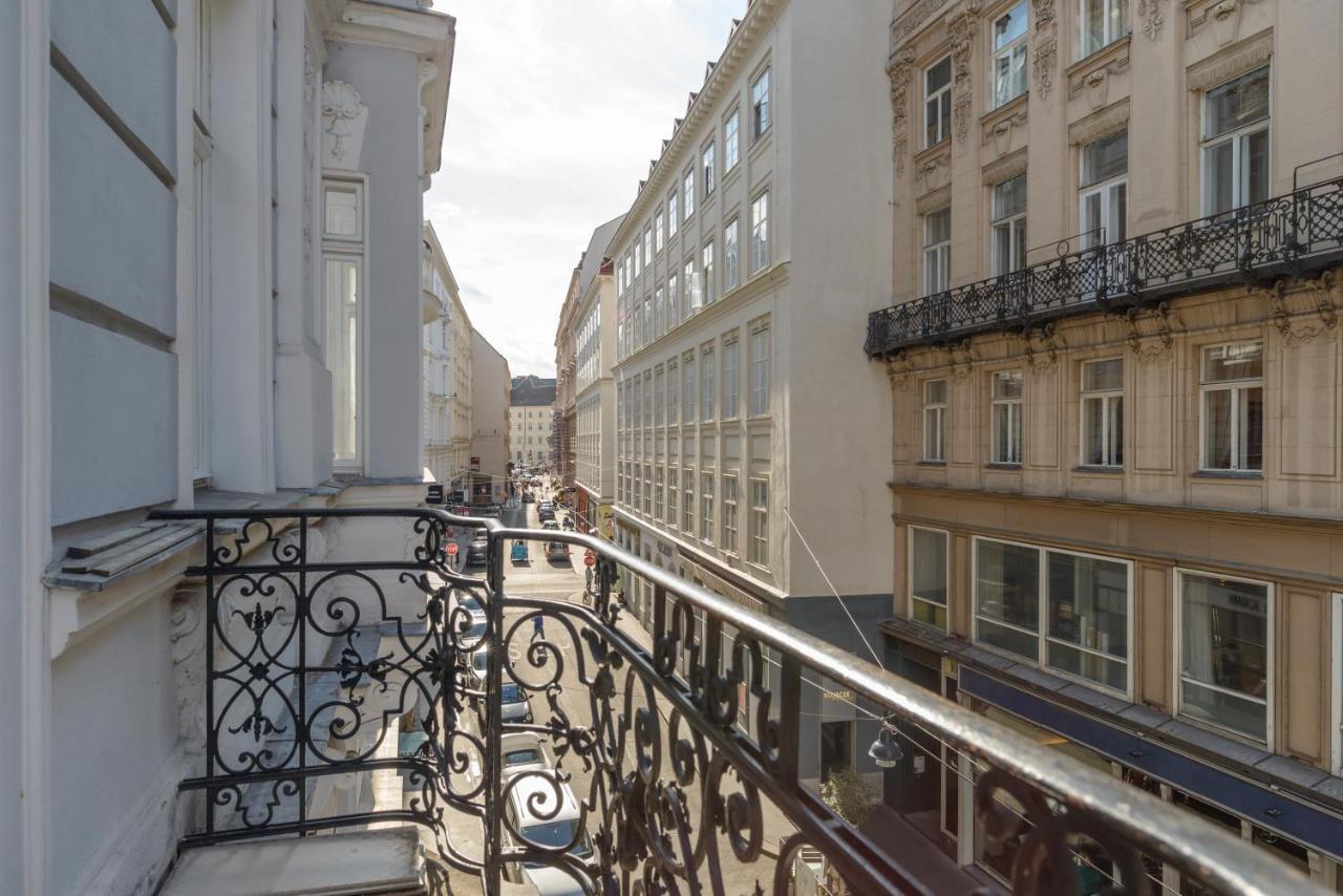 Senator Suite Stephansplatz By Ichbucheat Vienna Exterior photo