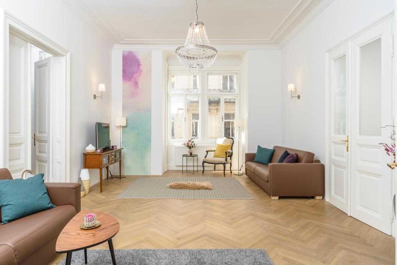 Senator Suite Stephansplatz By Ichbucheat Vienna Exterior photo