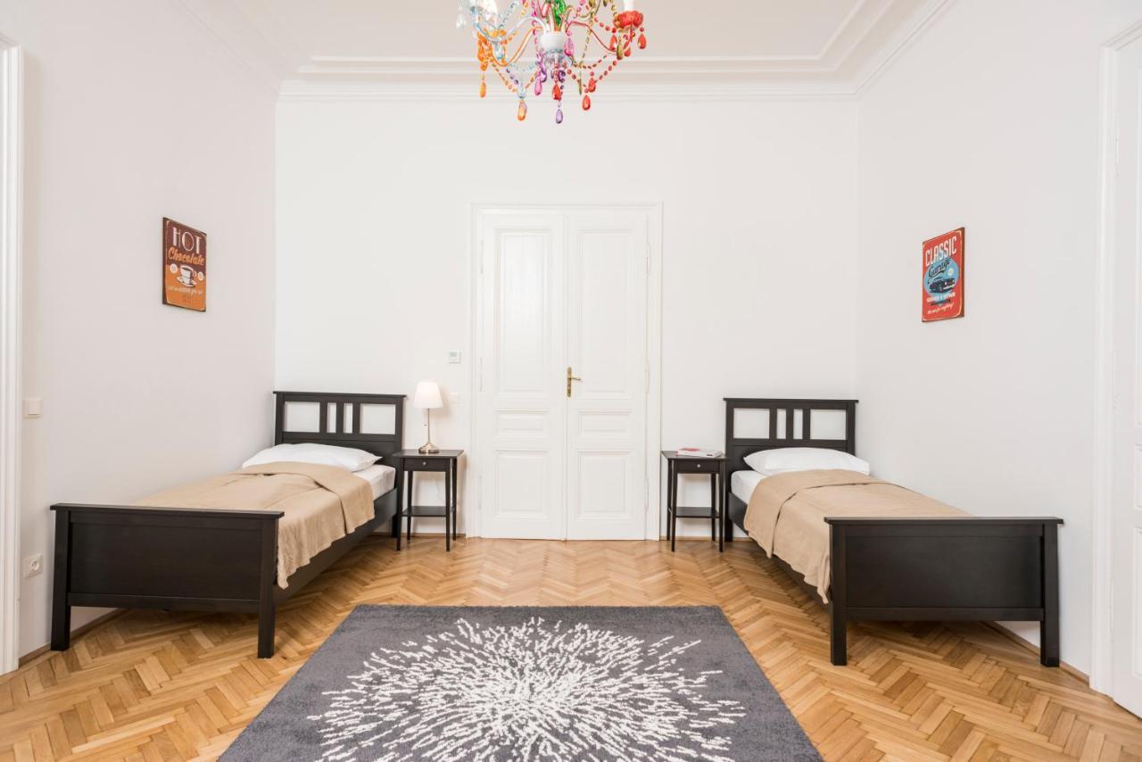 Senator Suite Stephansplatz By Ichbucheat Vienna Exterior photo