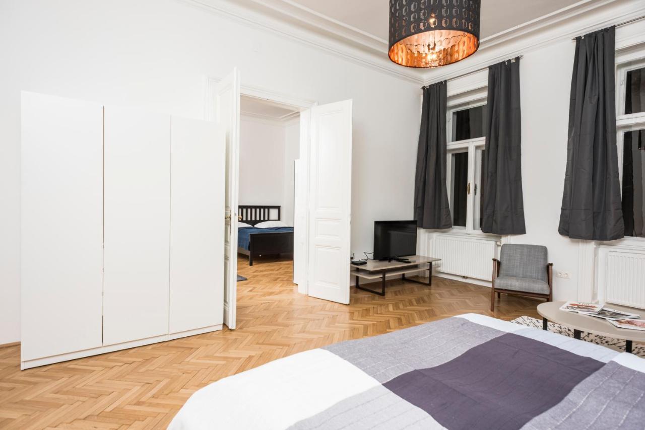 Senator Suite Stephansplatz By Ichbucheat Vienna Exterior photo