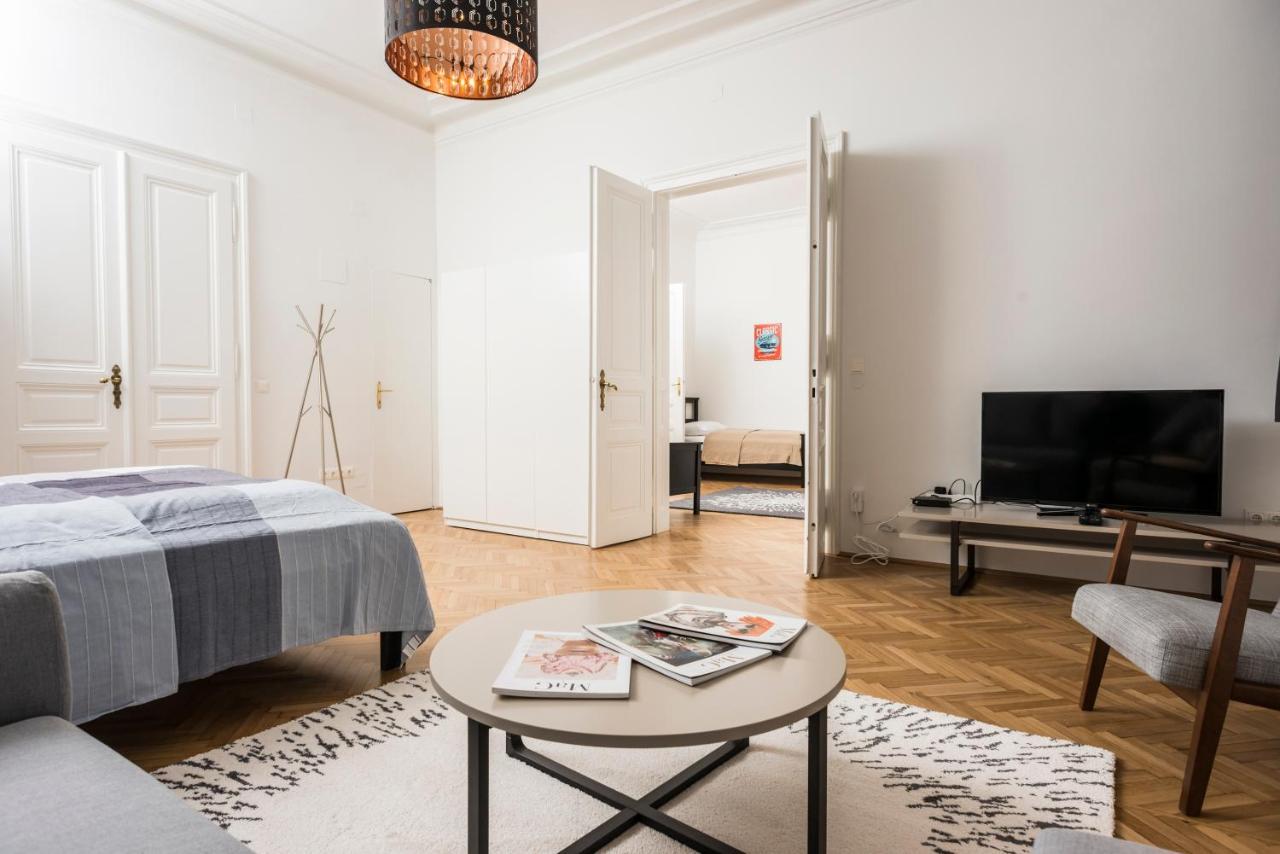Senator Suite Stephansplatz By Ichbucheat Vienna Exterior photo