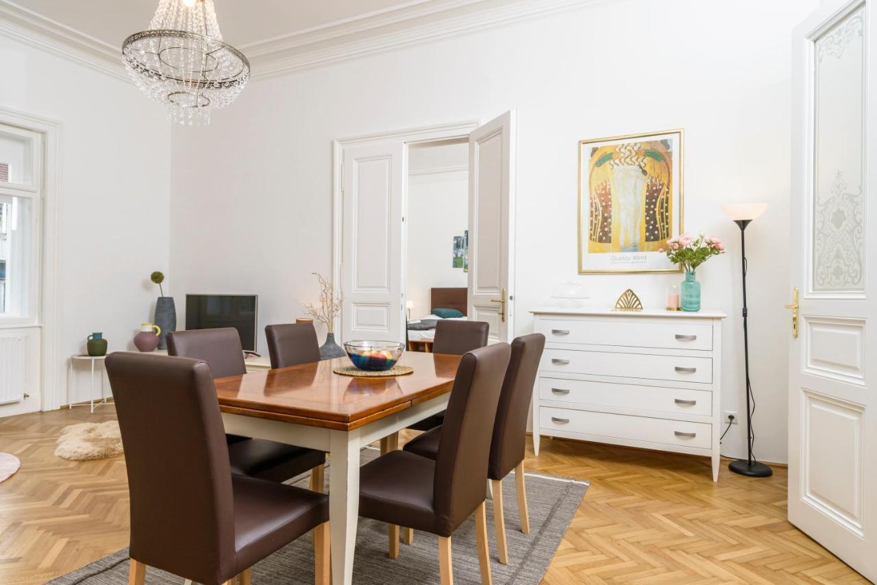 Senator Suite Stephansplatz By Ichbucheat Vienna Exterior photo