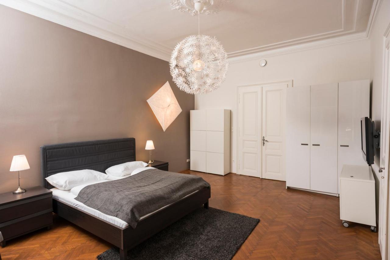 Senator Suite Stephansplatz By Ichbucheat Vienna Exterior photo